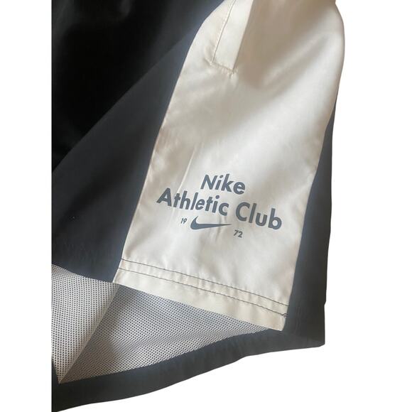 NWT Nike | Black + White T100 Athletic Shorts | Size XL - Picture 3 of 7